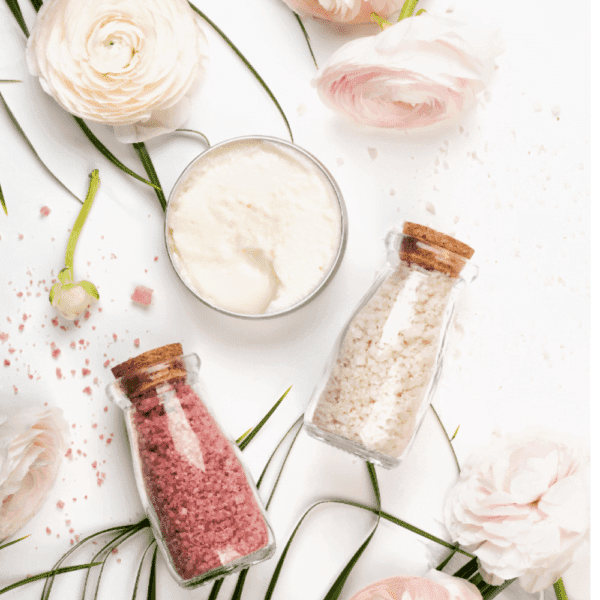 Cuidado de la piel joven: Los 8 productos esenciales para tu piel a los 20