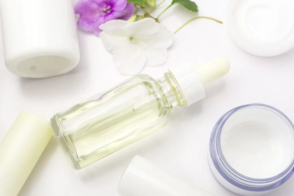 Top 8 sérums faciales: mejora tu rutina de cuidado facial 1 los mejores serums faciales