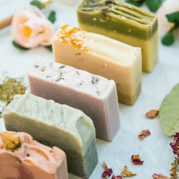 Jabones naturales: tipos, beneficios y cómo elegir el mejor para tu piel